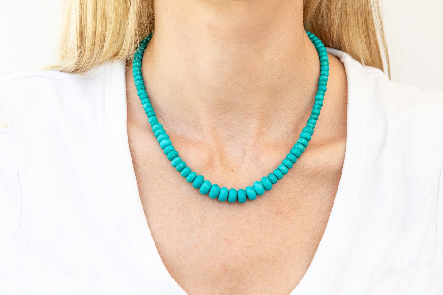 Graduated Turquoise Beaded Necklace