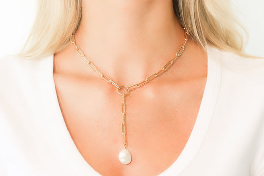 Medium Gold Oval Link Chain Lariat Necklace + White Freshwater Pearl